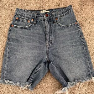 Madewell high rise denim mid rise length shorts!